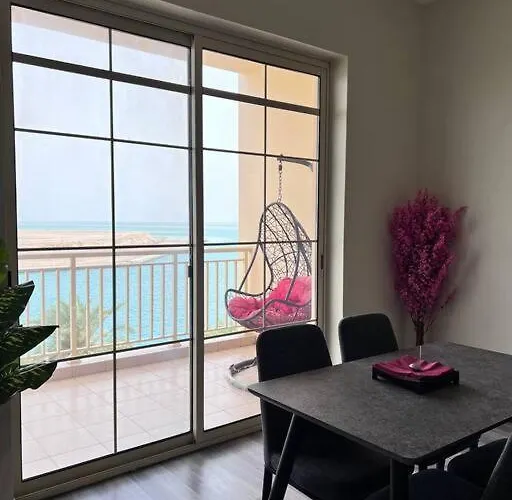 Nazeel - Sea View Marina Apt