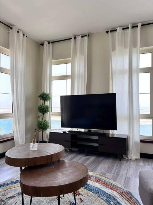 Nazeel - Sea View Marina Apartment